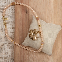 Overview second image: Pien&N ketting bloem