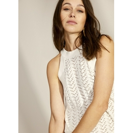 Overview second image: Summum top mouwloos off white